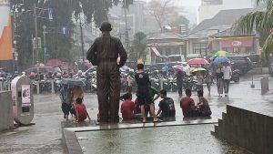 PAMERAN: SEKEDAR AJANG CARI GENGSI ATAU LANGKAH MENGHIDUPKAN NILAI SENI?